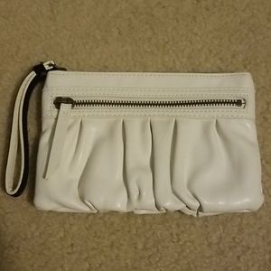 Vera Wang white wristlet